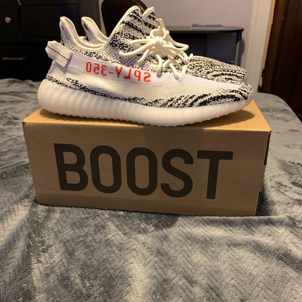 Yeezy boost 350 v2 ‘zebra’